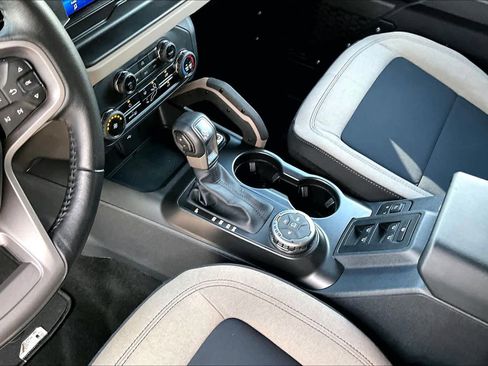 Used 2023 Ford Bronco Big Bend image 19