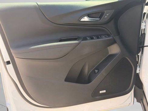 Used 2023 Chevrolet Equinox RS w/ RS Leather Package FWD image 14