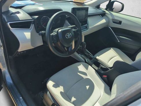 Certified 2022 Toyota Corolla Cross L image 10