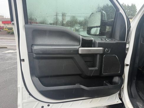 Used 2019 Ford F350 Platinum w/ Platinum Ultimate Package image 6