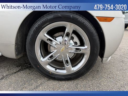 Used 2005 Chevrolet SSR w/ Preferred Equipment Group RWD image 25