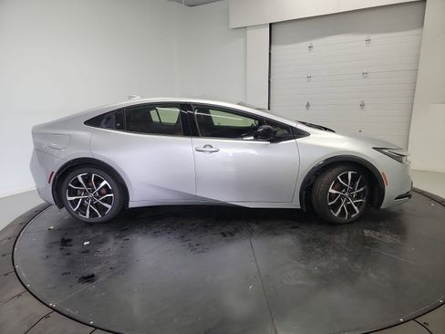 Used 2023 Toyota Prius Prime FWD image 11