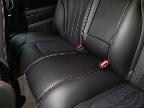 Used 2015 Bentley Continental GT image 26