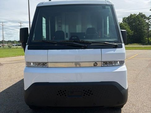 Used 2024 Chevrolet Brightdrop 600 w/ Commercial Equipment Package AWD/4WD image 2