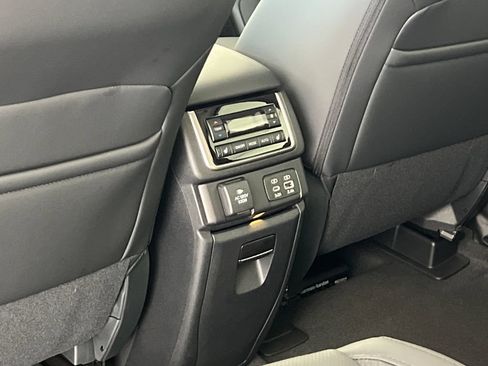 New 2026 Subaru Ascent Touring AWD/4WD image 38
