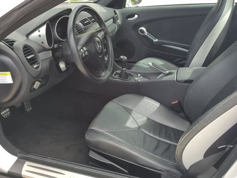 Used 2005 Mercedes-Benz SLK 350 image 12