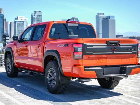 New 2026 Nissan Frontier PRO-4X w/ Tow Package AWD/4WD image 8