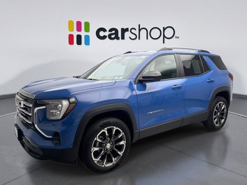 Used 2025 GMC Terrain Elevation w/ Elevation Premium Package AWD/4WD image 1