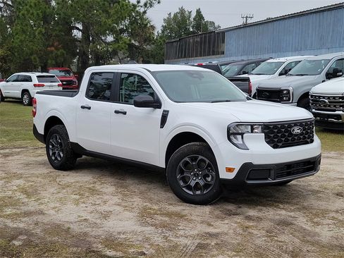 New 2026 Ford Maverick XLT w/ Equipment Group 301A image 32