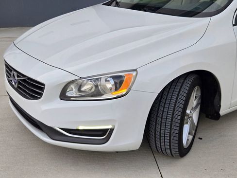 Used 2015 Volvo V60 T5 Premier image 35