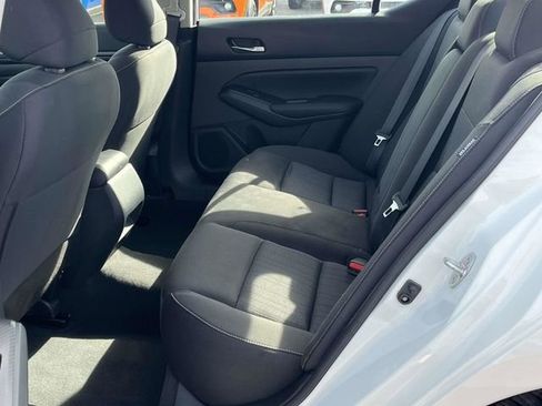 Used 2022 Nissan Altima 2.5 S image 15