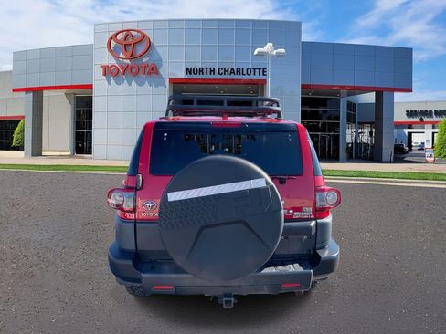 Used 2012 Toyota FJ Cruiser 4WD image 9