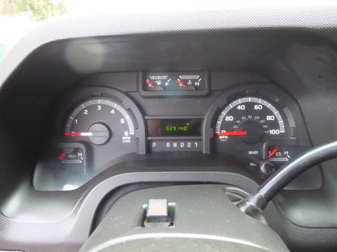 Used 2014 Ford E-250 and Econoline 250 Extended image 12