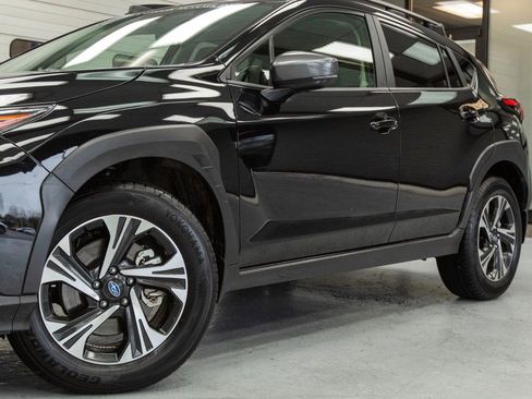 Used 2024 Subaru Crosstrek 2.0i Premium image 12