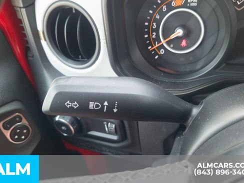 Used 2025 Jeep Wrangler Unlimited Sport AWD/4WD image 31