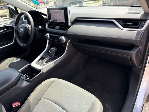 Used 2024 Toyota RAV4 XLE FWD image 13