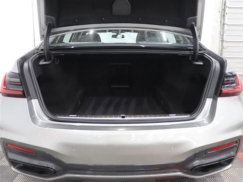 Used 2020 BMW 750i xDrive w/ Executive Package image 5