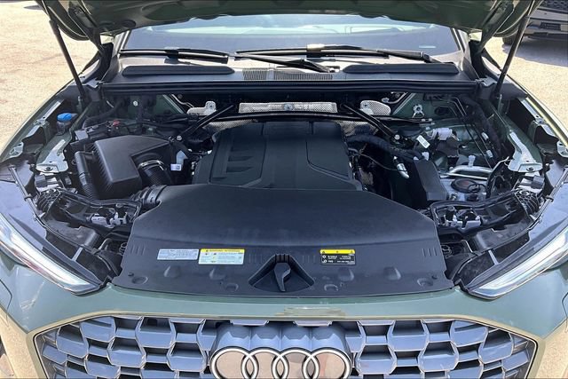 Used 2025 Audi Q5 Premium Plus w/ Premium Plus AWD/4WD image 9