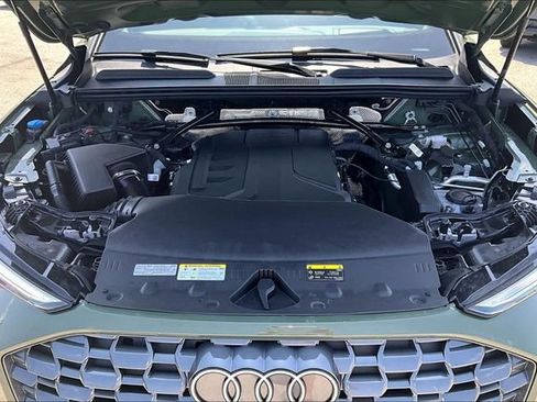 Used 2025 Audi Q5 Premium Plus w/ Premium Plus AWD/4WD image 9