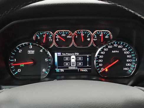 Used 2018 Chevrolet Silverado 1500 LT image 19