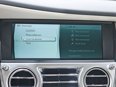 Used 2016 Rolls-Royce Ghost RWD image 24