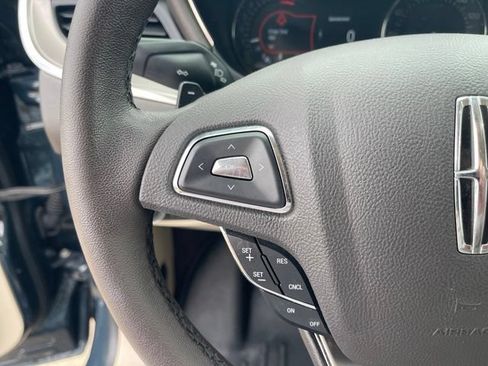 Used 2019 Lincoln MKC Premiere FWD image 15