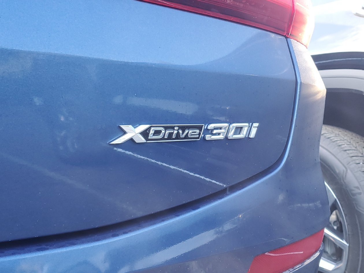 Used 2022 BMW X4 xDrive30i w/ Convenience Package AWD/4WD image 8