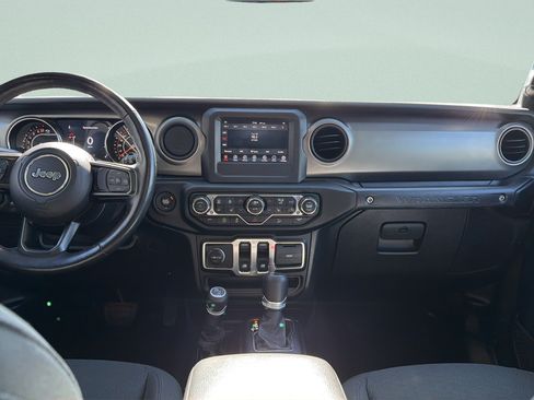 Used 2021 Jeep Wrangler Sport AWD/4WD image 10