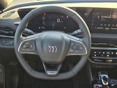 New 2026 Buick Envista Avenir image 13
