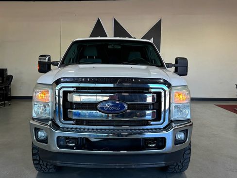 Used 2011 Ford F250 XLT w/ XLT Premium Pkg AWD/4WD image 3