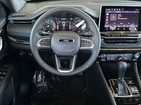 New 2026 Jeep Compass Latitude AWD/4WD image 13