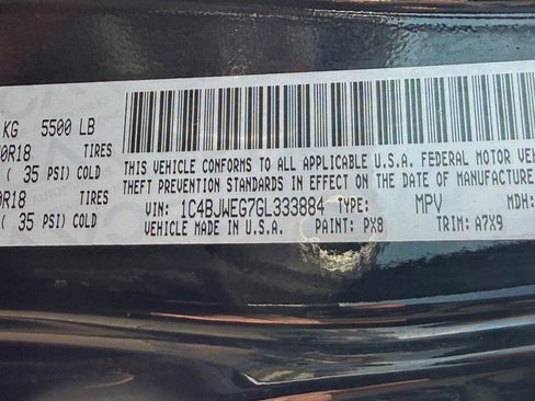 Used 2016 Jeep Wrangler Unlimited Sahara w/ Connectivity Group image 25