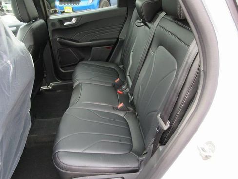 Used 2025 Ford Escape SE w/ PHEV Premium Package FWD image 29