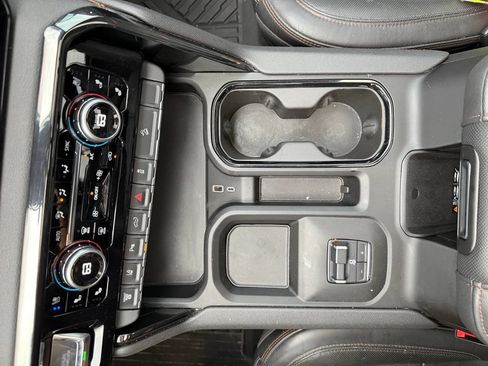 Used 2024 GMC Sierra 2500 AT4 w/ AT4 Premium Plus Package AWD/4WD image 21