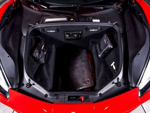 Used 2019 Ferrari 488 Spider image 16