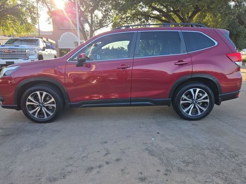 Used 2023 Subaru Forester Limited AWD/4WD image 9
