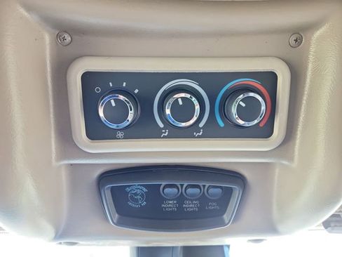 Used 2021 Chevrolet Express 2500 image 77