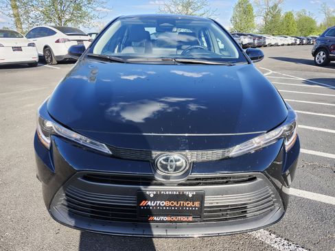 Used 2025 Toyota Corolla LE w/ LE Premium Package image 10