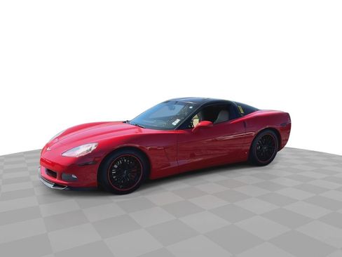 Used 2006 Chevrolet Corvette Coupe w/ Preferred Equipment Group RWD image 4
