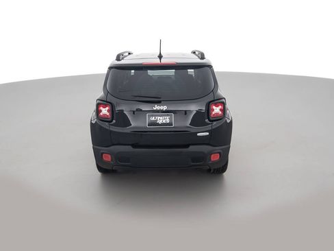 Used 2016 Jeep Renegade Latitude FWD image 6