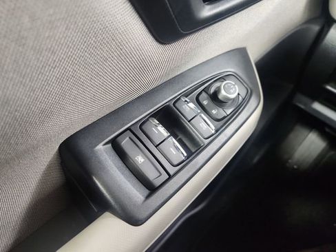 Used 2025 Subaru Forester Premium image 16