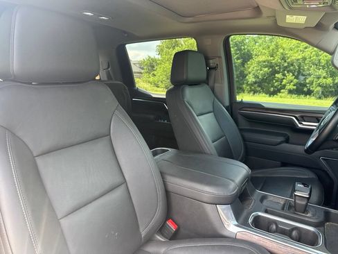 Used 2023 GMC Sierra 1500 SLT AWD/4WD image 9