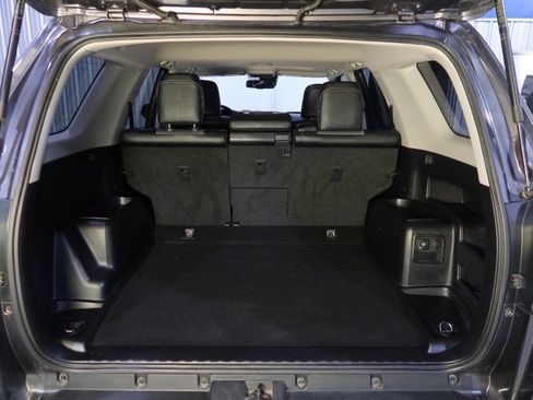 Used 2020 Toyota 4Runner SR5 Premium image 27