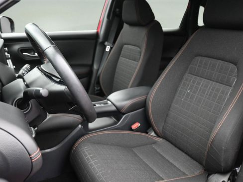 Used 2023 Honda HR-V Sport image 7