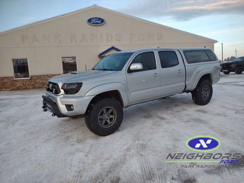 Used 2012 Toyota Tacoma 4x4 Double Cab w/ TRD Sport Pkg image 1