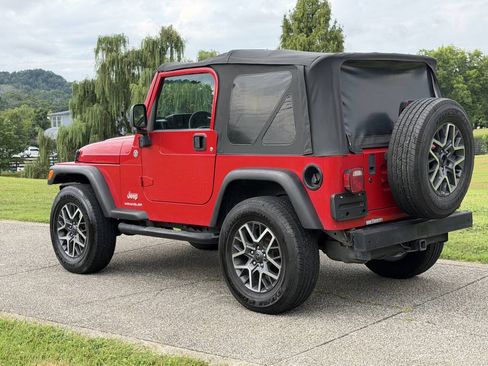 Used 2006 Jeep Wrangler X AWD/4WD image 6