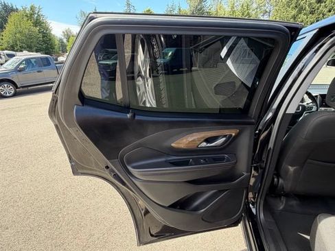 Used 2021 GMC Terrain SLE FWD image 56