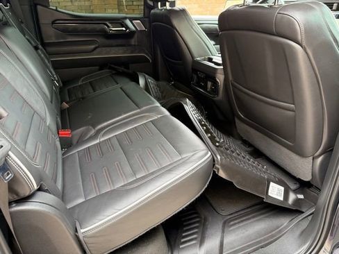 Used 2022 GMC Sierra 1500 AT4X AWD/4WD image 18