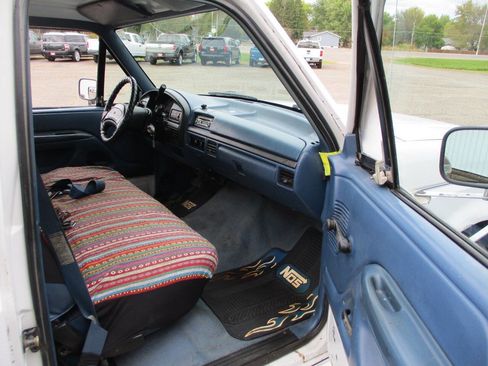 Used 1995 Ford F250 2WD Regular Cab image 17
