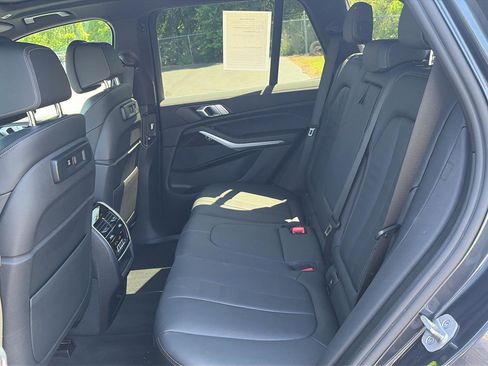 Used 2021 BMW X5 xDrive40i w/ Premium Package 2 AWD/4WD image 13